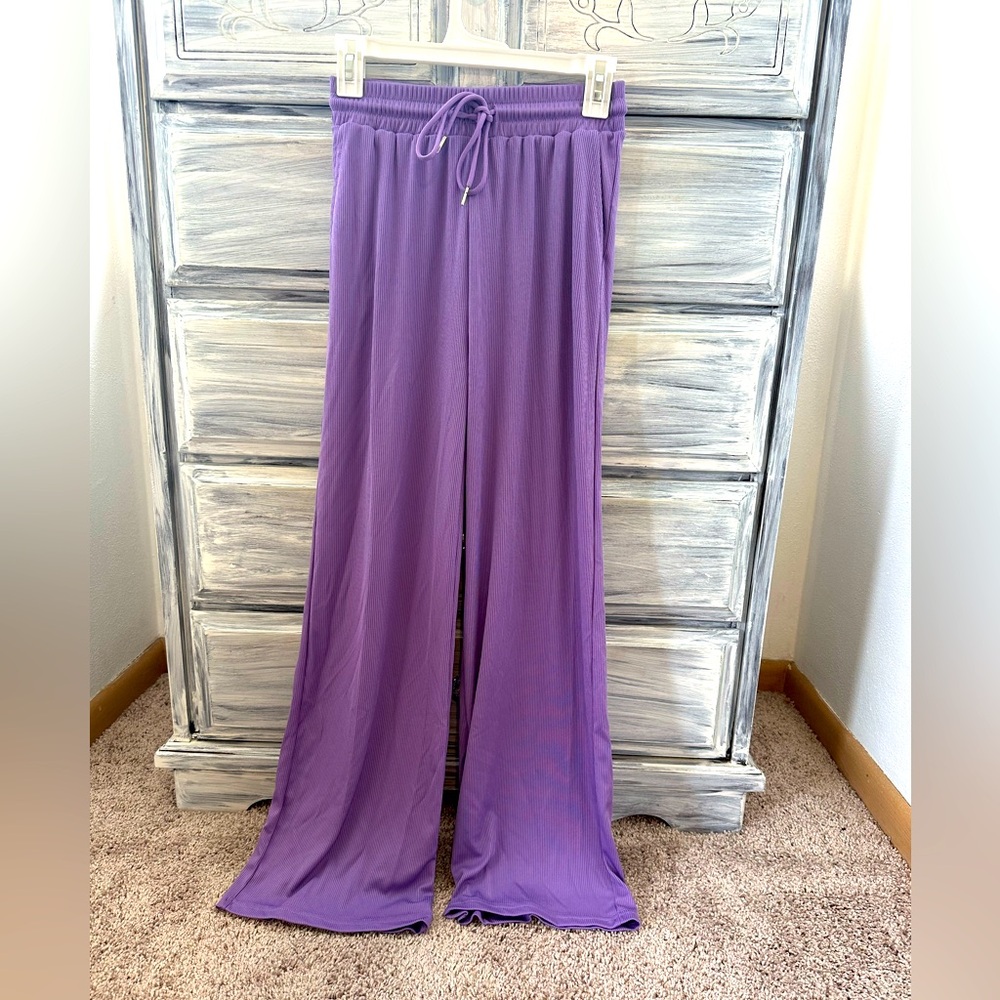 Flare leg pants.